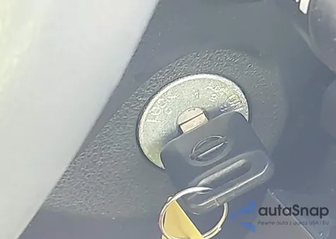 2019 Nissan Versa 1.6 S+ z USA, uszkodzony, nr VIN 3N1CN7AP8KL814442